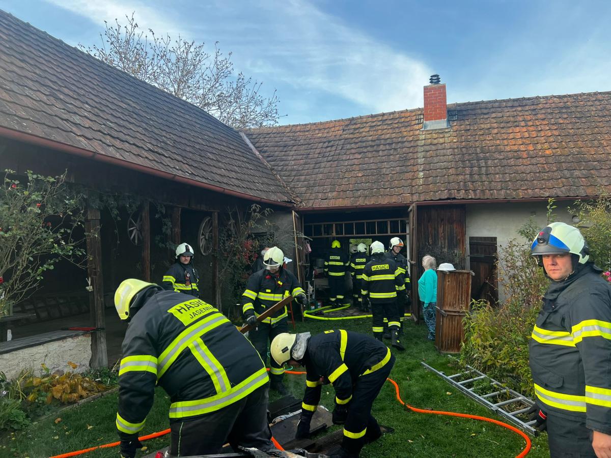 WhatsApp-Image-2025-10-19-at-17.40.03-2